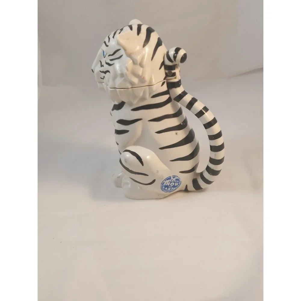Ringling Bros Barnum & Bailey Circus WHITE TIGER Lidded Stein Mug Cup 2 set